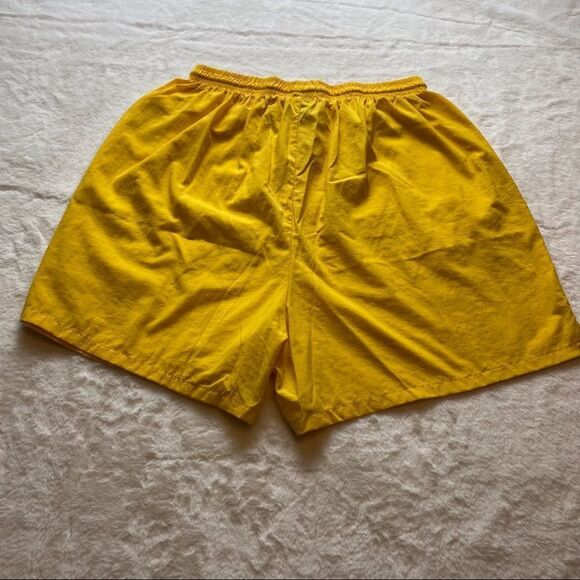 White Sierra VintageYellow Nylon Shorts Size Large - Picture 2 of 9